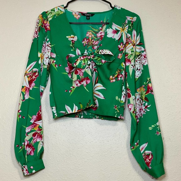 Express Tops - Express women’s green floral blouse. Size small.